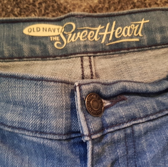 Old Navy Sweetheart Jean Shorts - Picture 5 of 5